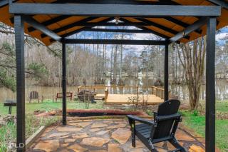 Lakefront Log Cabin On Emerald Isle With Hot Tub - Shreveport - 7