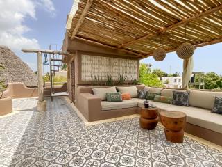 Nyumbani Ya Pili - Guest Houses - Galu - 6