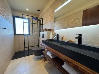 Villa de standing avec piscine et jacuzzi - Belgodère - 8