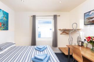 Beach House - Whitby - 8