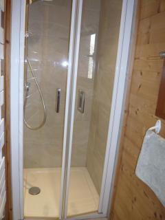 appartement dans chalet jardin et jacuzzi - 9