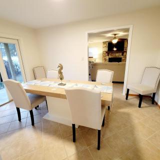 5 min Cozy Family Beach getaway - 2