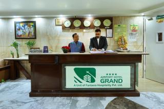 Airport Hotel Grand - 3