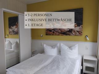 Haus Krabbe Apartments, für 1-2 Personen, Hunde kostenfrei willkommen, kostenfreier Parkplatz, zwischen Bremerhaven und Cuxhaven gelegen - Wremen - 0
