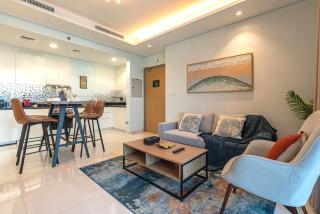 Near Dubai Mall - Pool Access - Sun Set View - KingBed - 1