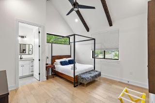 Artists Hideaway - Huge Yard and Workspace - Austin - 1