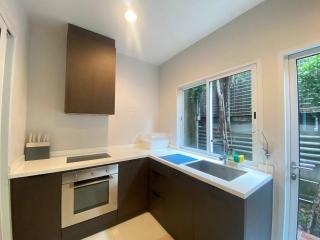 3 Bedroom Spacious Home in Downtown Bangkok Near MRT BTS Asok Station - 7