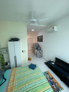 Cozy Sky Loft 2 Guests Nflix, Disney Plus & HBO B30B - Johor Bahru - 6