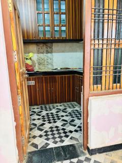 Divine Homestay 3 BHK Near Ram Mandir 3 kms - Ayodhya - 9
