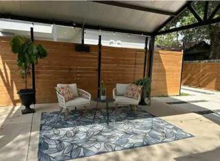 1BR Retreat - Private Patio and Huge Soaking Tub - Austin - 7
