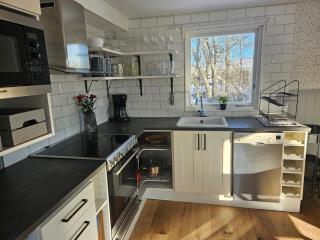 Sea Breeze Cottage - Färjestaden - 6