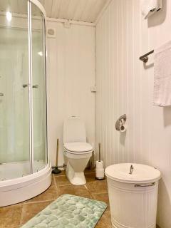 Cozy cabin on Tromøy - Arendal with rowboat and dock space - 1