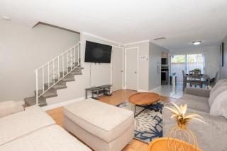 Spring Break Specials-8 Mins from Beach-Speedway and Golfing - South Daytona - 8