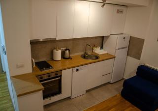 Modern Rajcikk Apartment nearby downtown & Vardar river - 5