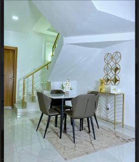 Luxury 4 bedroom duplex - Lagos - 1