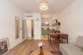 CharmCity Apartment with Air-condition - Budapest - 4
