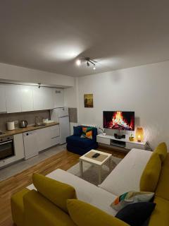 Modern Rajcikk Apartment nearby downtown & Vardar river - 0