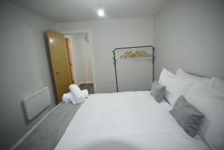 Luxury Oasis by LVP Apartments - Central 1-Bedroom Gem - 3