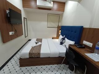 Best Hotel - Mumbai - 6