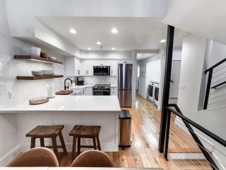 Woodside Elegance Ski-In Ski-Out Escape - Park City - 3