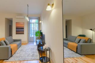 Spacious apartment with patio at historic center - Porto - 3