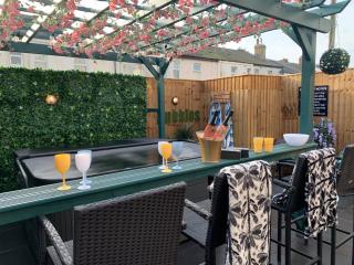 Tower Suites - HOT TUB sleeps 14 - 2