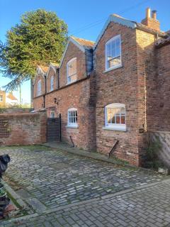 Ribston Pippin 3 bed modernised character cottage - Barrow upon Humber - 6