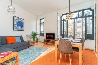 Gorgeous and central flat w. view to charmy square - Porto - 0