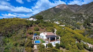 Villa en Frigiliana con piscina, jacuzzi y espectaculares vistas - Frigiliana - 9
