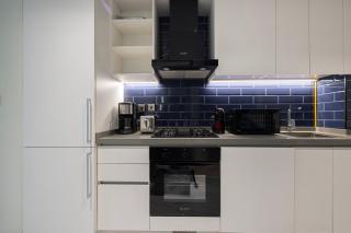 Luxury Studio Near Dubai Mall few mints walk - 6