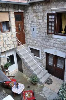 Captains Heritage - Traditional Apartment in Stari Grad - Stari Grad - 2