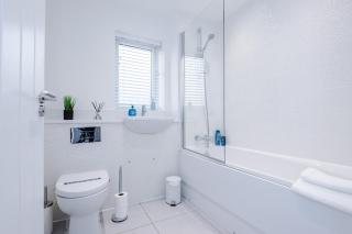 Stylish 3-Bedroom House - BRAND NEW - 1