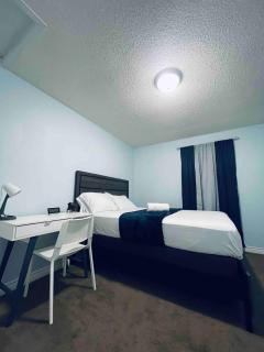 Modern Upper Level Duplex House - 3