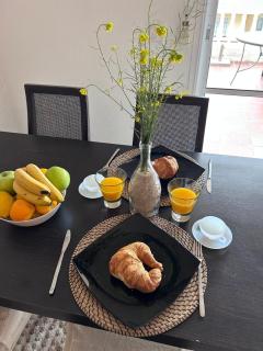 Lighthouse Beach Apartment - Mijas Costa - 4
