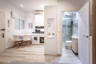 Cozy apartment in Lavapiés - Madrid - 4