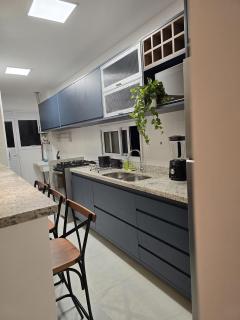 Apartamento Decorado 3/4 em condomínio frente Mar - Baixio - 3