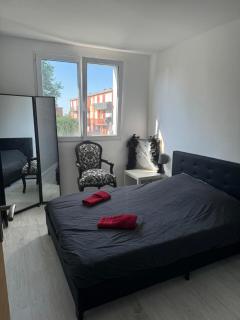 Quiet modern apartment & near city center - Rousies - 1