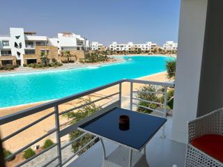Hotel apartment swan lake - 0
