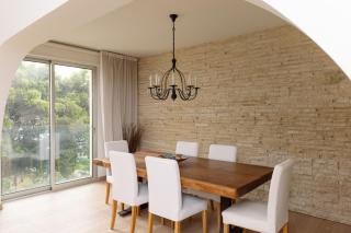 3BR Beachfront Gem in Limassol - 1