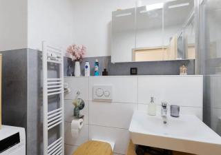 charmentes Privatzimmer mit Küche, Naturgebiet - Düsseldorf - 3