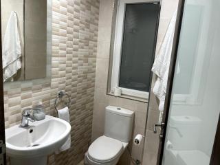 Stunning Sea View Apartment - St Paul's Bay - 9