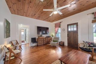 DT 332 Havana Haus - New Braunfels - 3