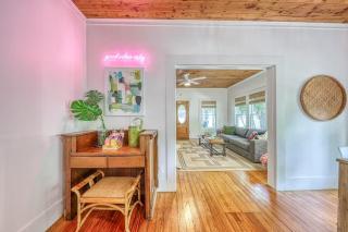 DT 332 Havana Haus - New Braunfels - 1