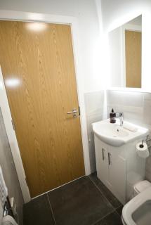 Elegant City Base in Liverpool - Cozy 1-Bed for Business & Relaxation - Liverpool - 7