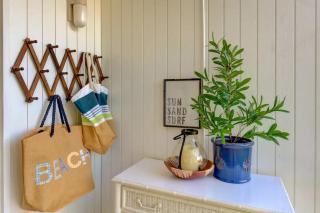 Coastal Paradise Condo Steps To Crescent Beach - 4