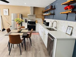 Private 2 bedroom duplex - 1