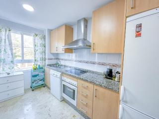 Stylish Apartment with Panoramic Sea View & Large Terrace! - Benalmádena - 5