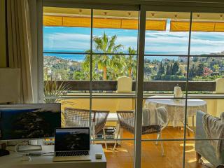 Stylish Apartment with Panoramic Sea View & Large Terrace! - Benalmádena - 2