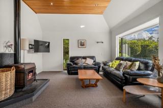 Mountain View Retreat - Wanaka Holiday Home - Wanaka - 5