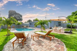 Modern 3BR Beach House With Private Pool and BBQ - Pompano Beach - 0